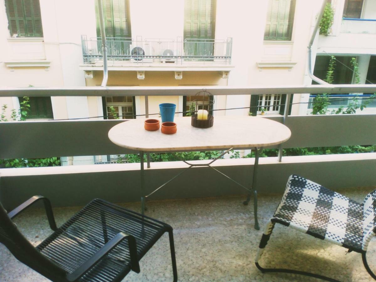 Athens Downtown Boho Apartment 1 Min From Metro Екстериор снимка